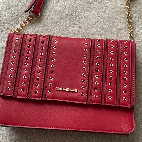 Red Purse - Picture 2 of 3